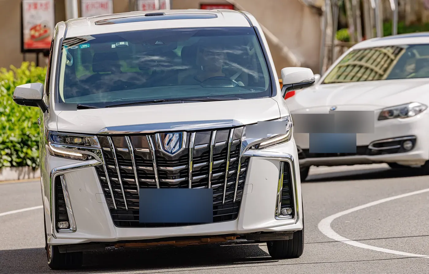 Toyota Alphard executive MPV in black