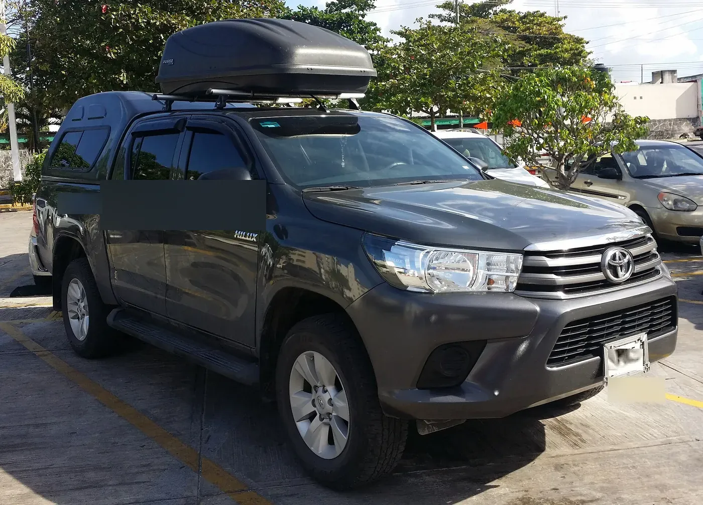 Toyota Hilux double-cab pick-up in black