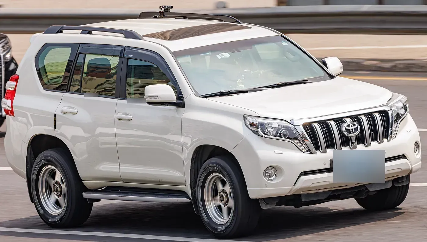 Toyota Land Cruiser Prado 150-series in white
