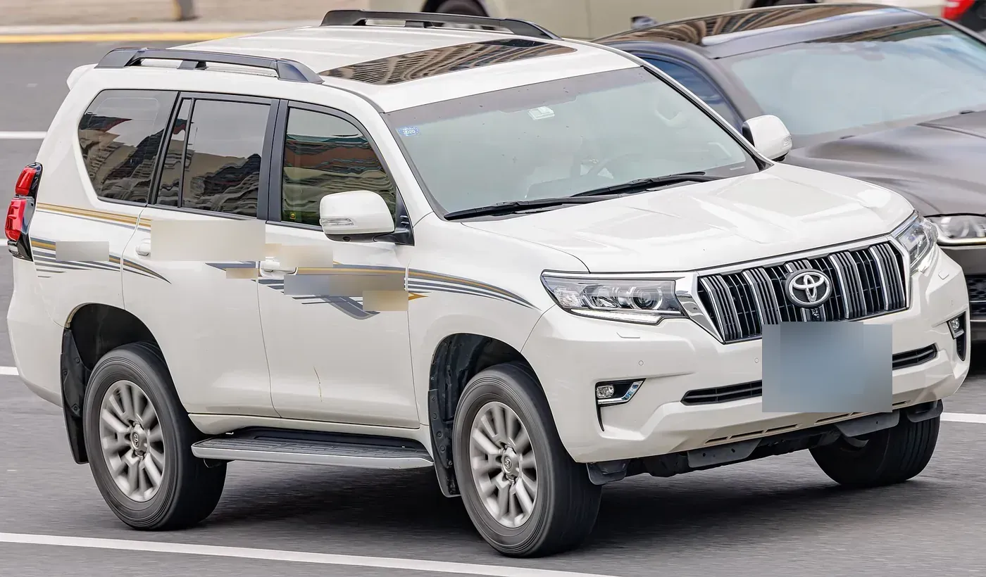 Toyota Land Cruiser Prado 150-series in white