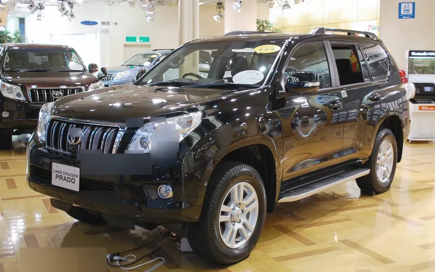 Toyota Land Cruiser Prado 150-series in black