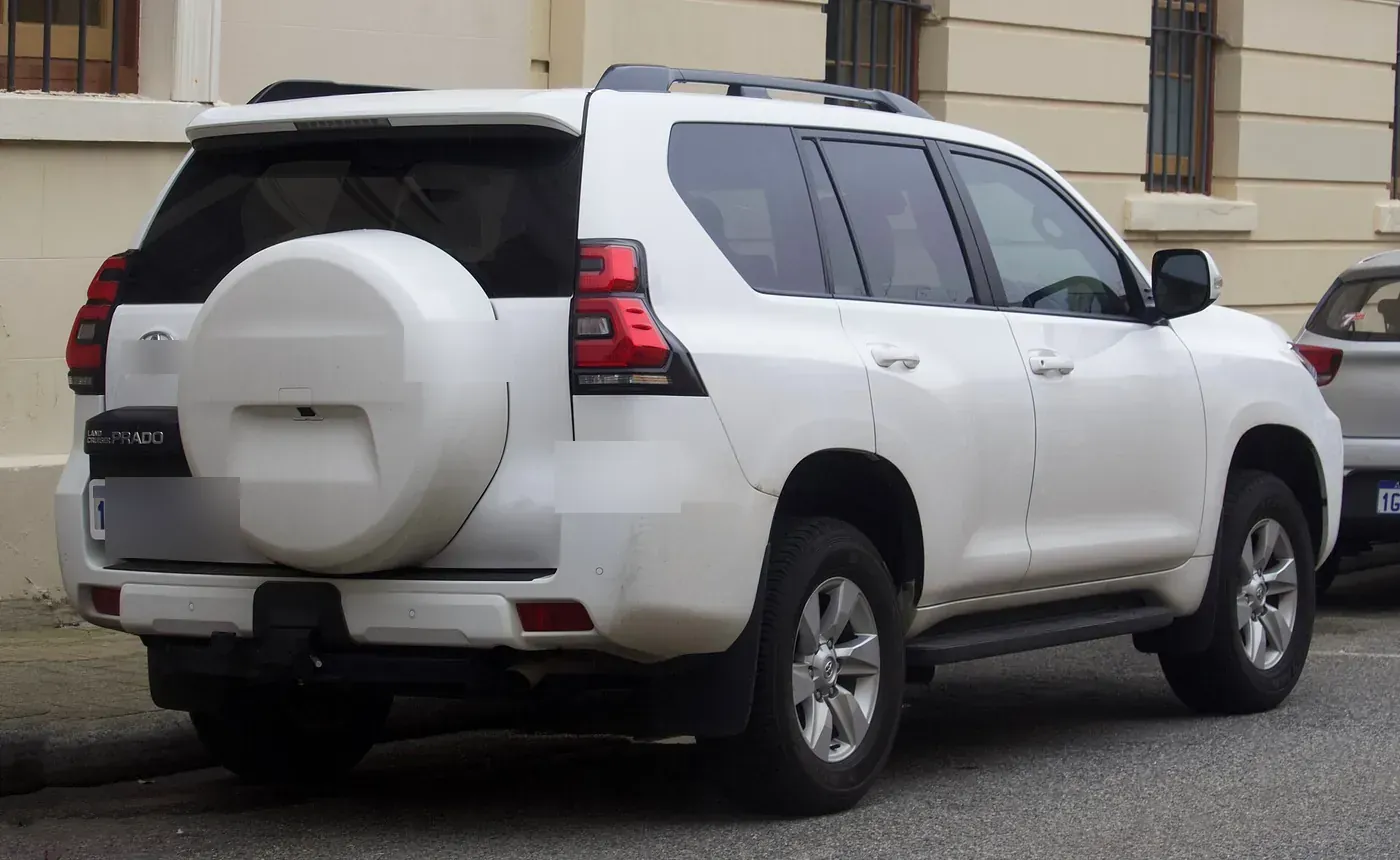 Toyota Land Cruiser Prado 150-series in white