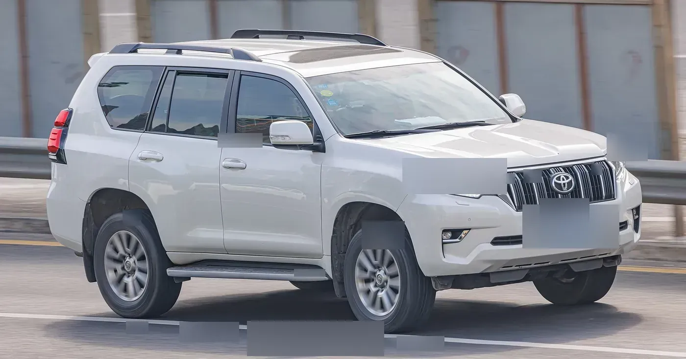 Toyota Land Cruiser Prado 150-series in white