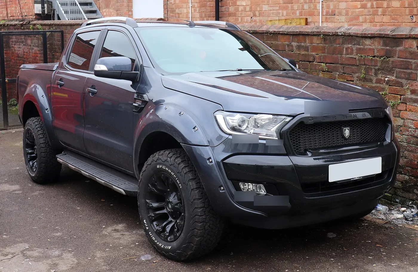 Ford Ranger — Attitude Black